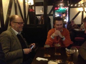 Lunch på Tudor Arms, jag själv och Ulf.Foto: Kenneth