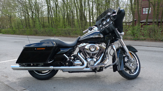 Street Glide - bagger.