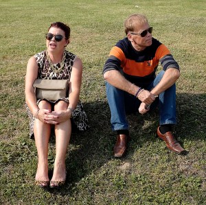 Min fru Berit tillsammans med min bror Gert. Bilden tagen utanför Hua-Hin Vineyards i Thailand 2016.